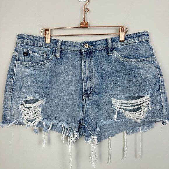 KANCAN | Distressed Denim Blue Jean Shorts Women’s Size 31 (Juniors 15) - Picture 1 of 7